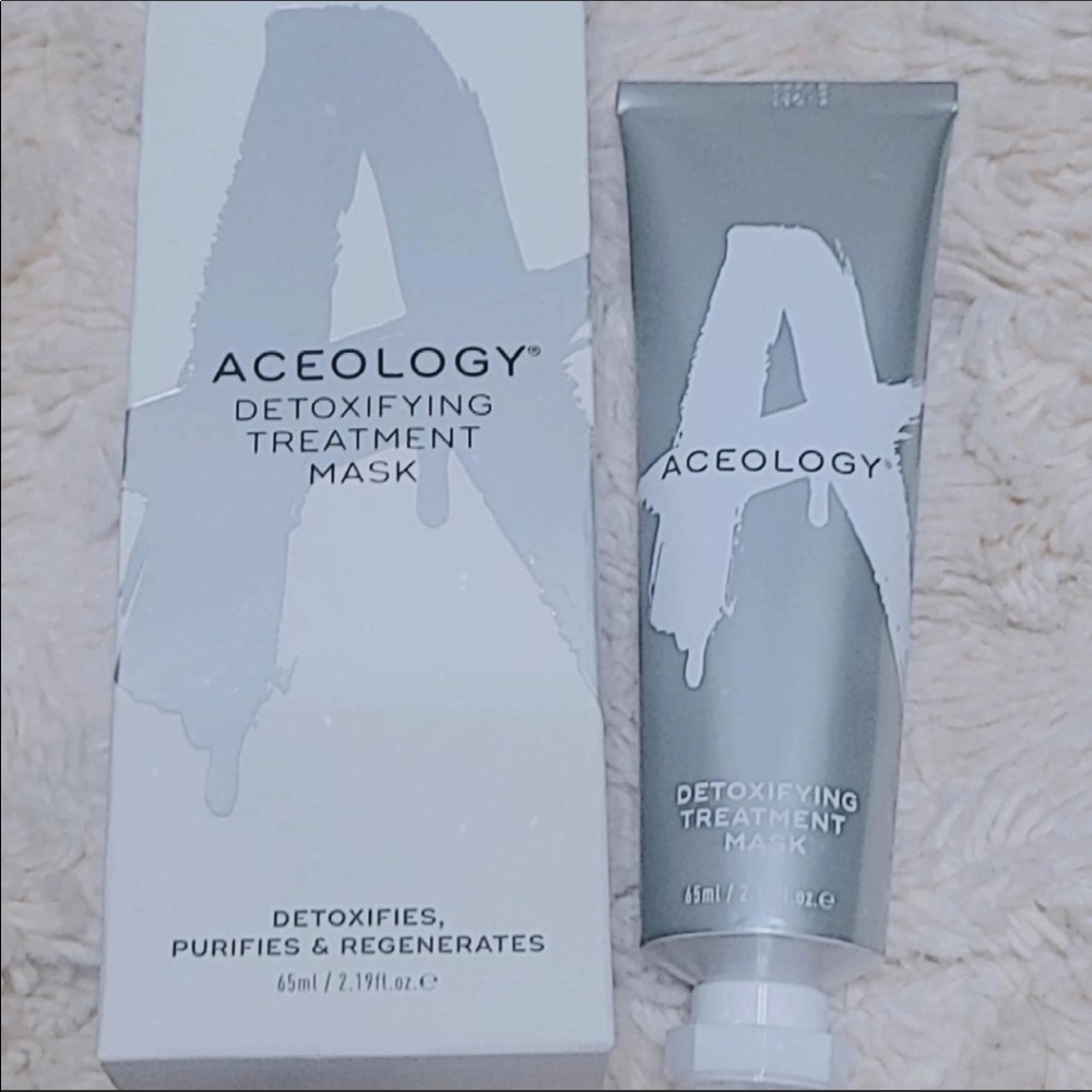 Aceology Detoxifying Treatment Mask - Picture 2 of 7